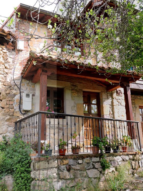 Maison d'hôtes Ablanera 2 à Onís Extérieur photo